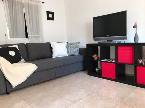 CARIHUELA PLAYASOL APARTAMENTO AL ANDALUS, Torremolinos ...