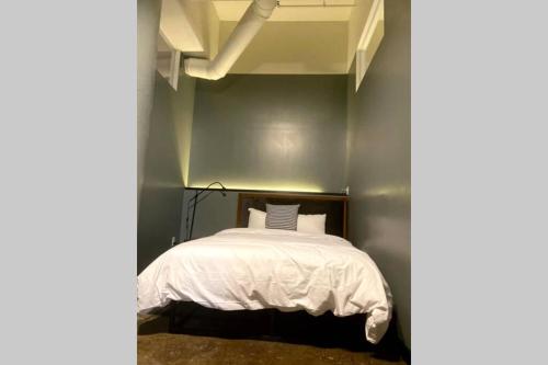 Gallery image of 3E-*Renovated* 5 min to UPMC Shadyside, sleeps 6 in Pittsburgh