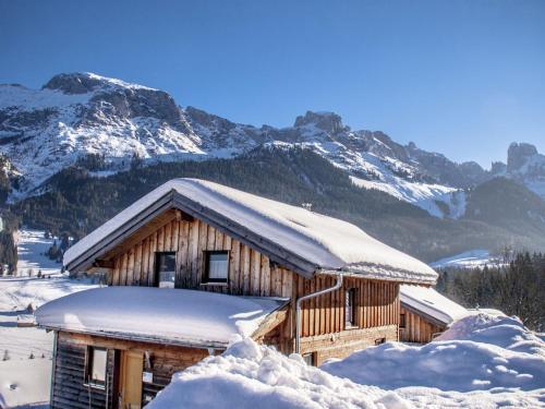 Zdjęcie z galerii obiektu Chalet in Annaberg-Lungötz with shared Sauna w mieście Annaberg im Lammertal
