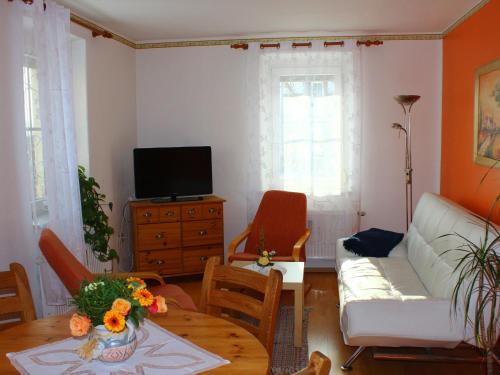 Zona de estar de Gorgeous Apartment in Wei ig Saxony with garden