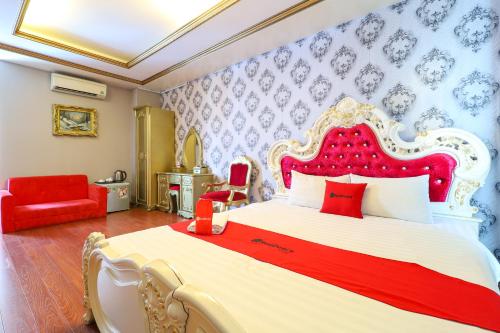Phung Hoang Golden Hotel, Ho Chi Minh City, Vietnam