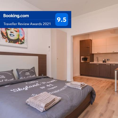 MOCCA Studio next to Crystal Garden and Russian Church by Flat Mаnager