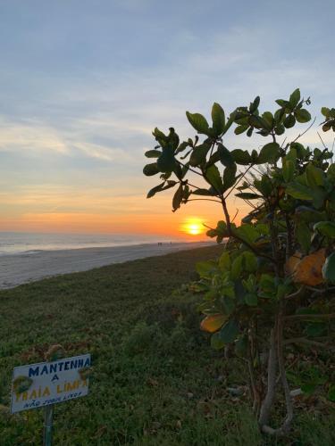 Apartamento Beira-mar Tranquilidade, lazer, sol e mar! Bom pra relaxar! Menor preço em Apartamento Beira-mar Tranquilidade, lazer, sol e mar! Bom pra relaxar!