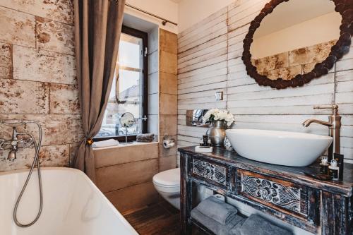 Koupelna v ubytování Resort Mlýn Černovice