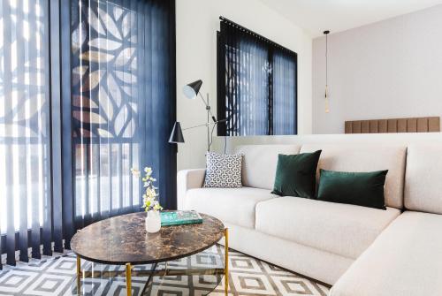 Alma Malaga Flat