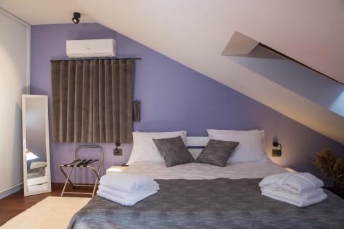 Postel nebo postele na pokoji v ubytování Luxury Apartment Edi