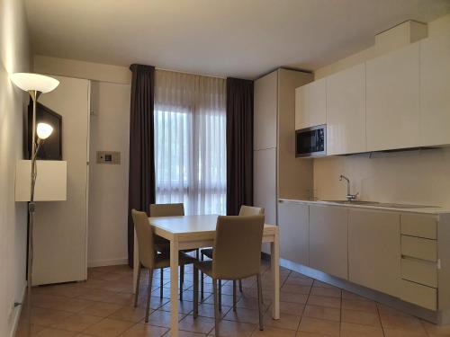 Η κουζίνα ή μικρή κουζίνα στο Residence Crystal Palace