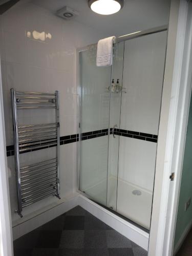 Kylpyhuone majoituspaikassa Cranmore Bed & Breakfast