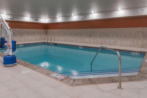 Bazén v ubytování Holiday Inn Express & Suites - The Dalles by IHG nebo v jeho okolí
