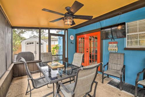 Ảnh trong thư viện ảnh của Tropical Palm Harbor Retreat with Lanai and Patio! ở Palm Harbor