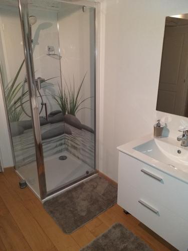 Ett badrum på Moderne Home original design