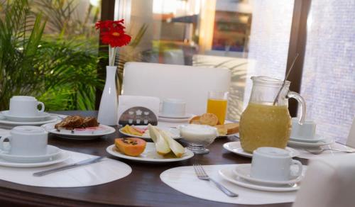 Jídlo v hotelu nebo okolí