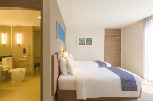 Koupelna v ubytování Holiday Inn Express Bangkok Sathorn by IHG
