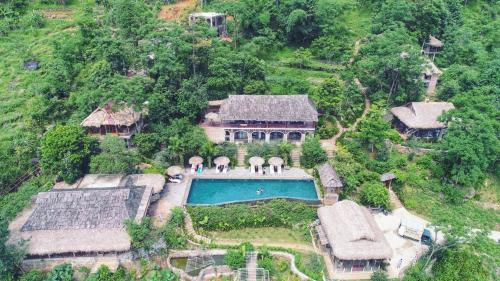 Πισίνα στο ή κοντά στο Pu Luong Eco Garden