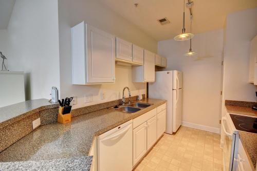 4933 Crab Pond Court #203 condo