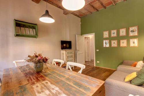 GM Apartment by Mamo Florence