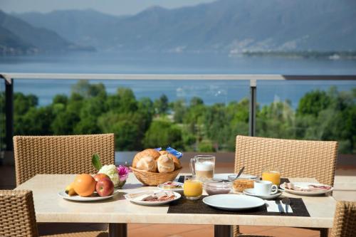 Peisaj natural din apropierea acestui hotel