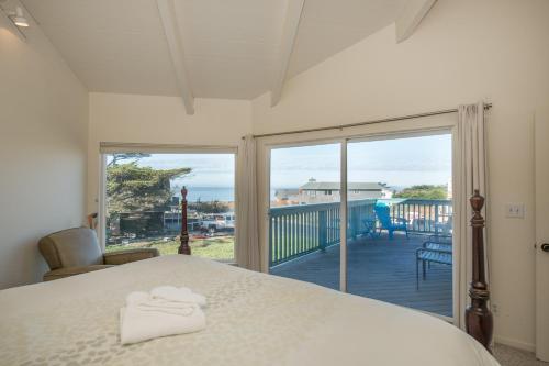 Gallery image of Knot-a-Care! Hot Tub!! Walk to Beach!! BBQ! Fast WiFi!! in Dillon Beach