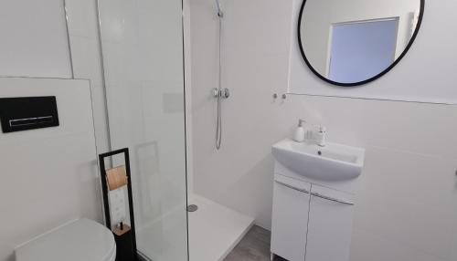A bathroom at Apartament Polanica-Zdrój