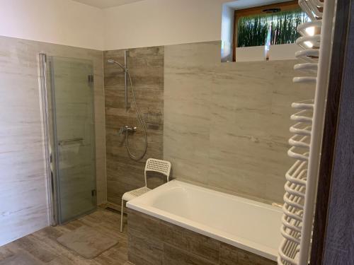 Kúpeľňa v ubytovaní Apartamenty Tomalówka Koscielisko