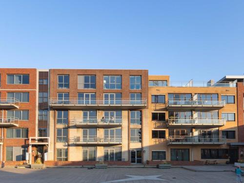 Spacious Apartment in Den Haag near Seabeach