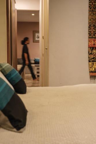 Фотография из галереи Ruth's Bed & Breakfast в городе Лембанг