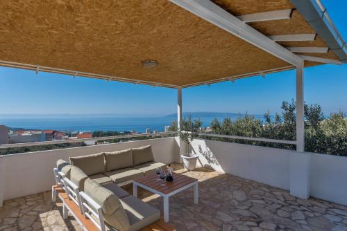 Apartment Glavina with heated pool