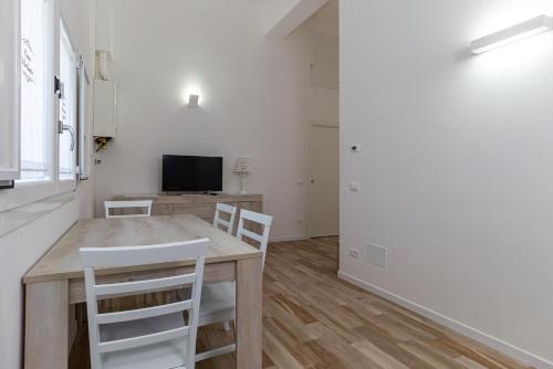 TV a/nebo společenská místnost v ubytování CASA VIOLANTE