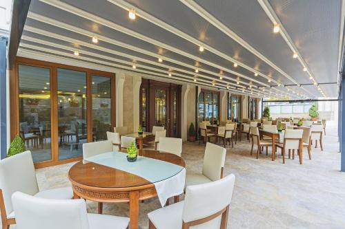 Restoran atau tempat makan lain di Lausos Palace Hotel Şişli