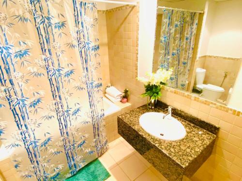 Gallery image of Luxury Casa - Royal Sea View Apartment JBR Beach 2BR in Dubai