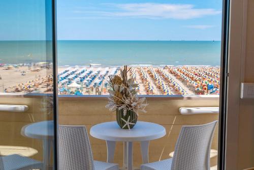 Nespecifikovaný výhled na moře nebo výhled na moře při pohledu z hotelu