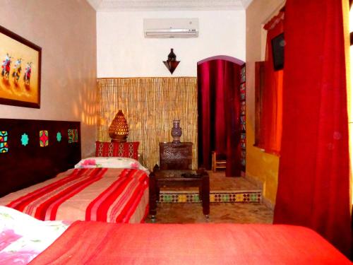 เตียงในห้องที่ Riad Sesame