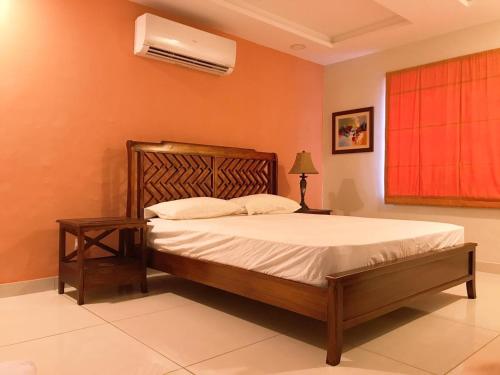 Uma cama ou camas num quarto em Morgah Resort - Guest Rooms