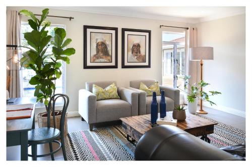 Zona de estar de 66 On Monzali 4 Star Luxury Guesthouse