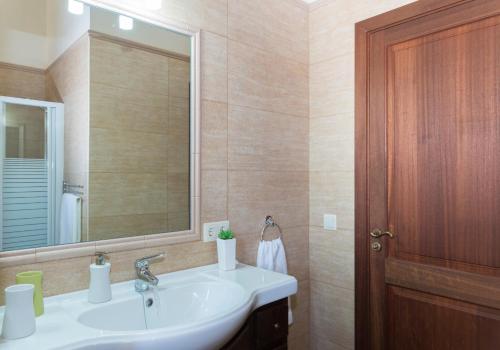 A bathroom at 155 Finca Son Rossignol by Mallorca Charme