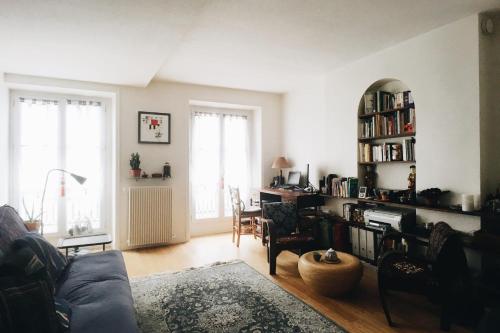 Bright And Charming F2 Near Republique