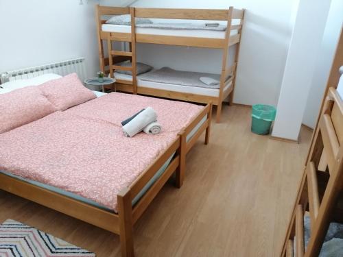 Hostel Poslonにあるベッド