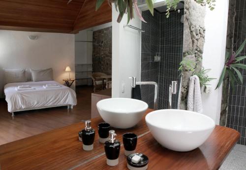 Ένα μπάνιο στο Villa Laurinda