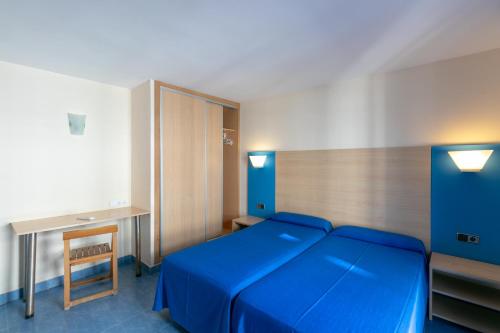 聖安東尼奧的住宿－藍色公寓酒店- 僅供成人入住，相簿中的一張相片