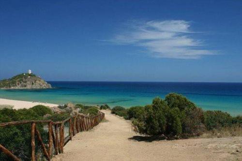 Photo de la galerie de l'établissement Chia Delizioso nido verde nel blu, à Chia