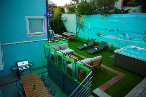 Villa mit Whirlpool für 32 Per