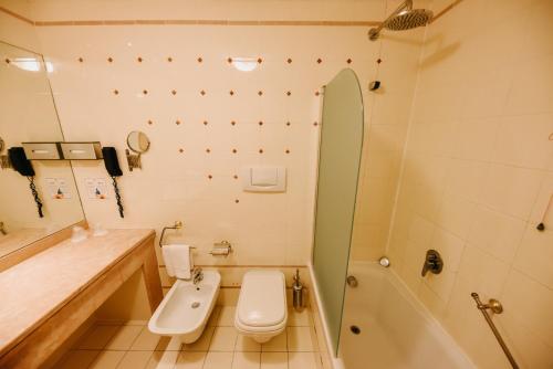 Un baño de SHG Hotel Antonella
