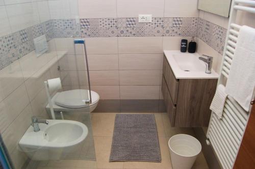 Appartamento da Nonna Pina tesisinde bir banyo