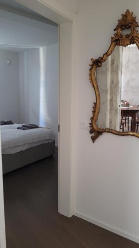 A bed or beds in a room at Lo Scricciolo
