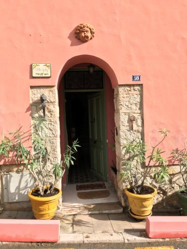 Photo de la galerie de l'établissement Villa-Gaby villa entière et piscine, à Menton