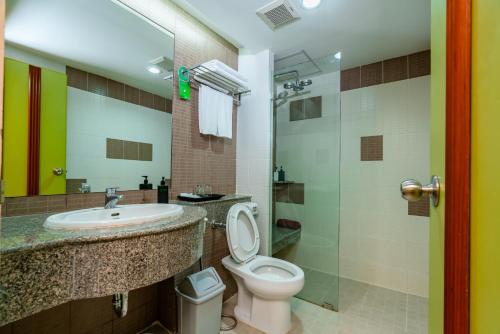 Un baño de Long Beach Cha-Am Hotel