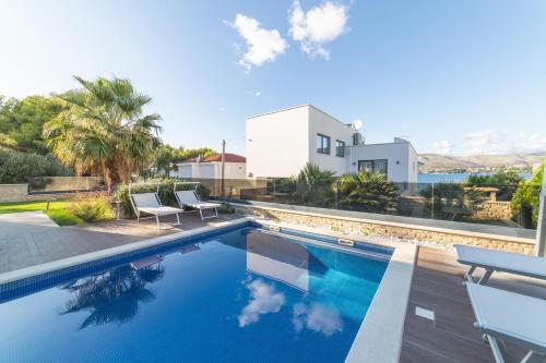Beachfront Villa Sunce on Ciovo Island