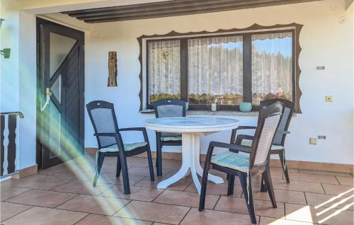 Φωτογραφία από το άλμπουμ του Beautiful Home In Adorfot Leubetha σε Adorf