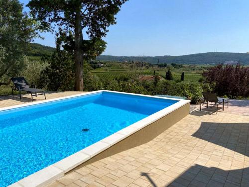 Bazén v ubytování Vila Porto Olive nebo v jeho okolí