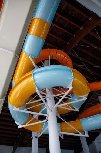 a water slide is hanging from a ceiling at Hotel Terme Ozren in Bosansko Petrovo Selo